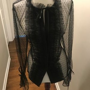 hinge sheer black top